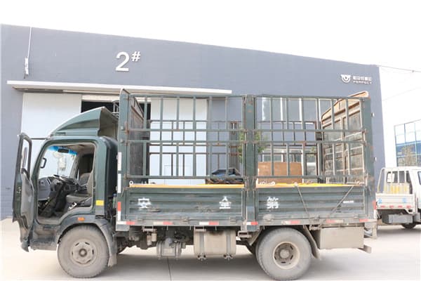 motorized rail transfer trolley in foundry workshop Canada