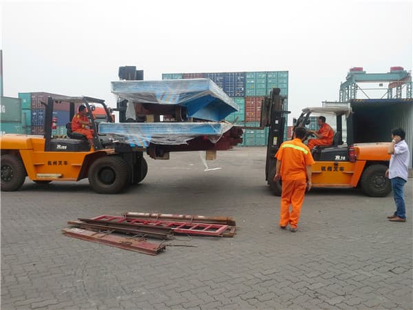 Australia automatic transfer trolley on cement floor