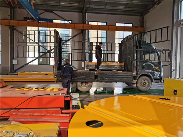 French automatic transfer trolley for precise pipe industry